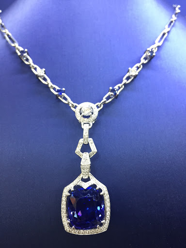 Jewelry Store «Highlands Jewelers-- Jewelery Repair», reviews and photos, 3830 Valley Centre Dr #706, San Diego, CA 92130, USA