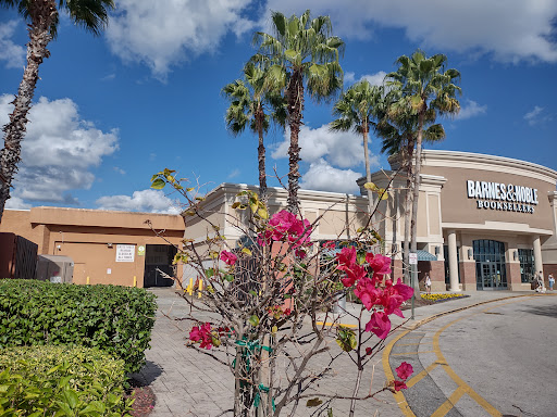 Book Store «Barnes & Noble», reviews and photos, 451 E Altamonte Dr, Altamonte Springs, FL 32701, USA