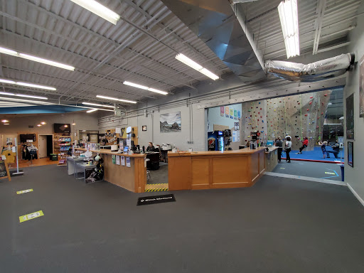 Rock Climbing «Gravity Vault», reviews and photos, 40 Watchung Ave, Chatham, NJ 07925, USA