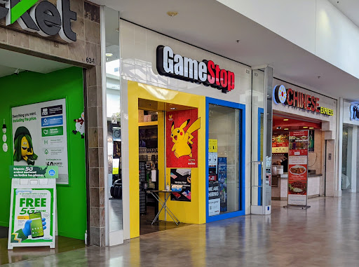 GameStop, 638 Northridge Mall, Salinas, CA 93906, USA, 
