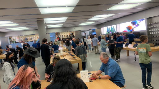 Computer Store «Apple South Coast Plaza», reviews and photos, 3333 Bear St, Costa Mesa, CA 92626, USA