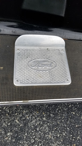 Furniture Store «La-Z-Boy Furniture Galleries», reviews and photos, 3901 Design Center Dr, Palm Beach Gardens, FL 33410, USA