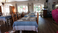 Atmosphère du Restaurant Hostellerie Etienne à Labastide-d'Anjou - n°17