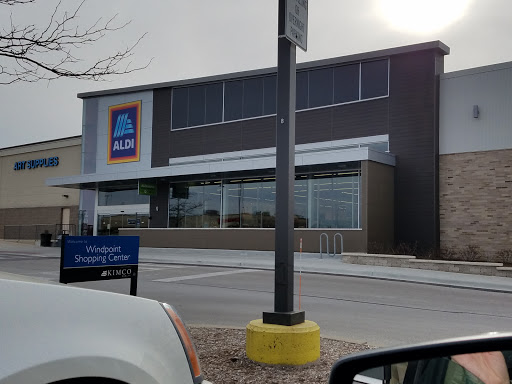 Supermarket «ALDI», reviews and photos, 451 N Randall Rd, Batavia, IL 60510, USA