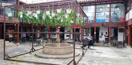 Centro Comercial Hacienda Santa Bárbara