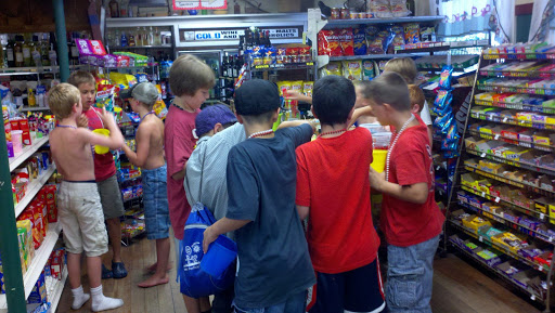 Grocery Store «Green Harbor General Store», reviews and photos, 40 Marginal St, Marshfield, MA 02050, USA