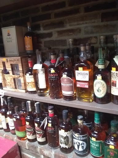 Liquor Store «Northwest Fine Wines Spirits», reviews and photos, 808 Westminster Pike, Reisterstown, MD 21136, USA