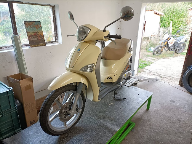 Cool Ride Garage - Motorkerékpár-üzlet