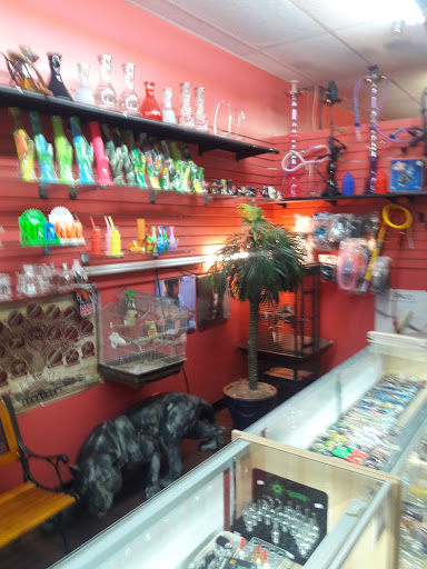 Tobacco Shop «Tobacco &more smoke & vape shop», reviews and photos, 11924 Seminole Blvd, Largo, FL 33778, USA