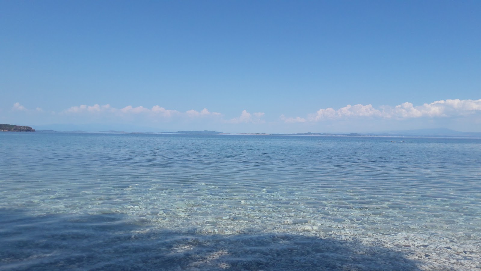Smkra Smyrnios III Plajı'in fotoğrafı çok temiz temizlik seviyesi ile