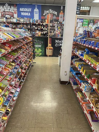 Liquor Store «Maplewood Liquor», reviews and photos, 7203 Manchester Rd, Maplewood, MO 63143, USA