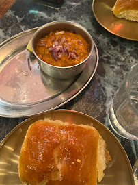 Bhajji aux oignons du Restaurant indien Delhi Bazaar à Paris - n°9