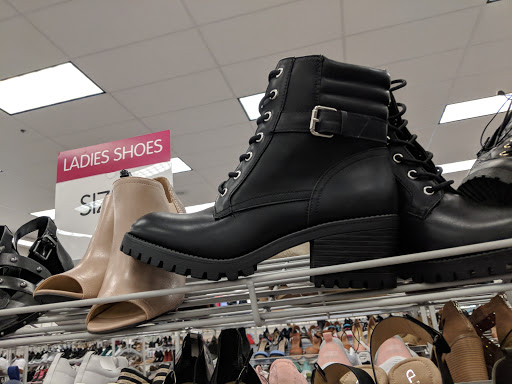 Shopping Mall «Shady Oaks Shopping Center», reviews and photos, 2415 SW 27th Ave, Ocala, FL 34471, USA