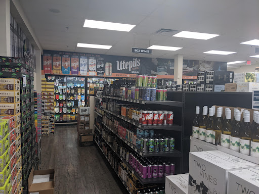 Liquor Store «Top Ten Liquors», reviews and photos, 5111 Excelsior Blvd, St Louis Park, MN 55416, USA