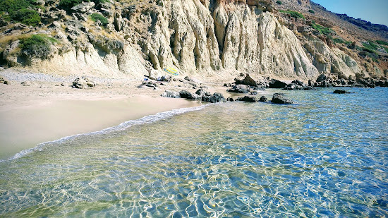 Ammoudi beach