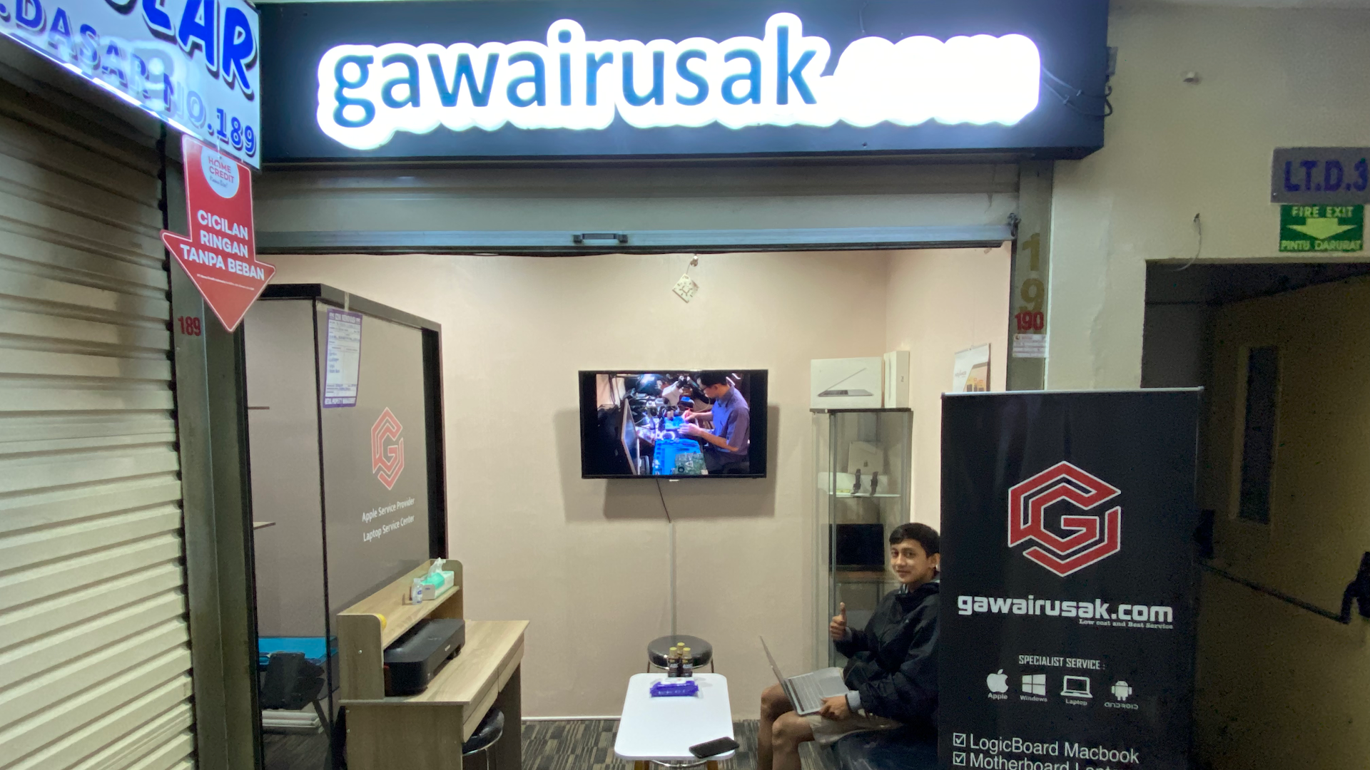 Gambar Service Laptop Macbook Dan Iphone Smartphone Pt. Gawairusak.com