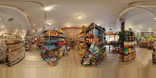 Pet Supply Store «Wally Pets», reviews and photos, 4411 Wallingford Ave N, Seattle, WA 98103, USA