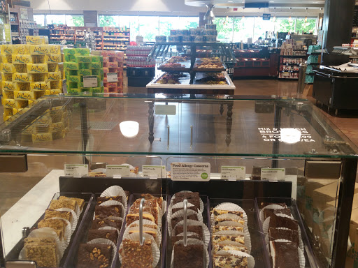 Grocery Store «Whole Foods Market», reviews and photos, 840 Willow Rd m, Northbrook, IL 60062, USA