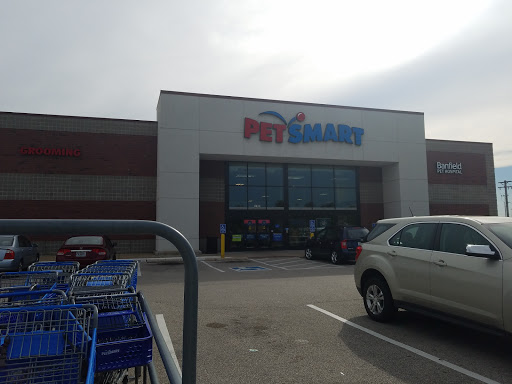 Pet Supply Store «PetSmart», reviews and photos, 12046 Paul Mayer Ave, Bridgeton, MO 63044, USA
