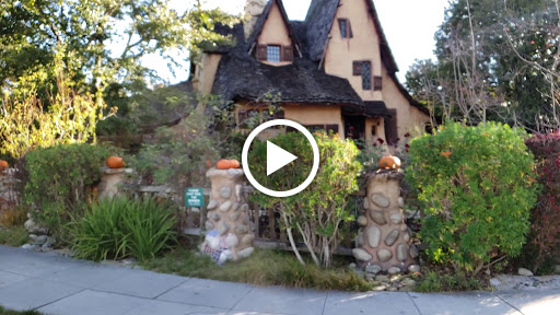 Tourist Attraction «Spadena House», reviews and photos, 516 Walden Dr, Beverly Hills, CA 90210, USA