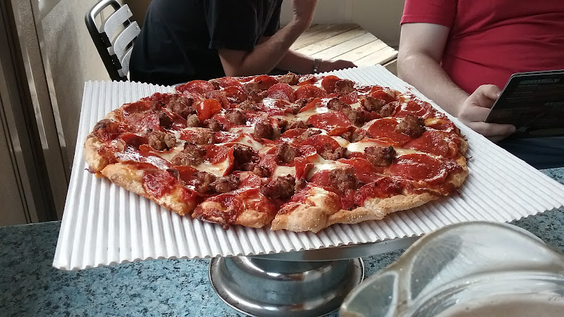#1 best pizza place in Marysville - Benny's Pizza