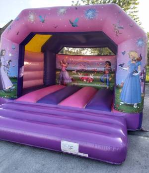 Comments and reviews of Captain Bounce - Inflatable Hire