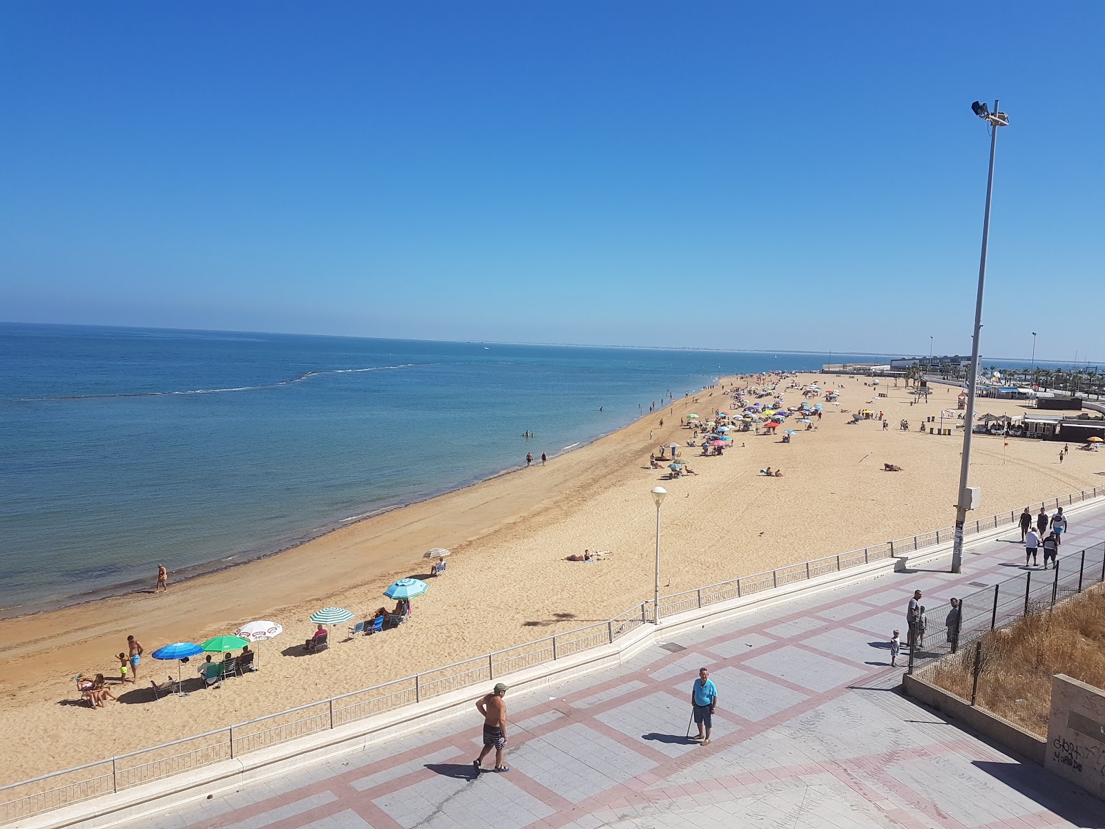 Foto de Playa Cruz del Mar com areia bege superfície