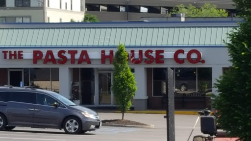 Home Goods Store «Tuesday Morning», reviews and photos, 780 N New Ballas Rd, Creve Coeur, MO 63141, USA