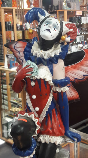 Tobacco Shop «Hunky Dory Pipe & Tobacco», reviews and photos, 271 W 7th Ave, Eugene, OR 97401, USA