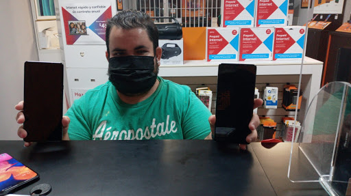 Telecommunications Service Provider «Boost Mobile Store by JM Cell LLC», reviews and photos, 105 S Federal Hwy #4, Dania Beach, FL 33004, USA