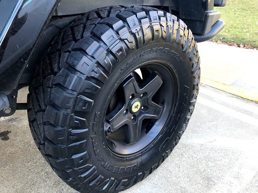 Tire Shop «Discount Tire Store - Woodstock, GA», reviews and photos, 160 Woodstock Square Ave, Woodstock, GA 30189, USA