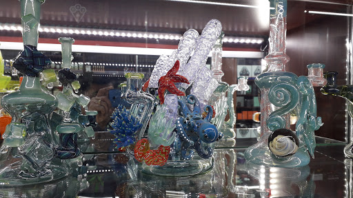 Tobacco Shop «Blue Moon Smoke Shop», reviews and photos, 470 Commonwealth Avenue, Boston, MA 02215, USA