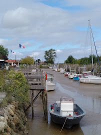 Port de Saint-Vivien du Restaurant Le Cabanon du Pêcheur à Saint-Vivien-de-Médoc - n°8
