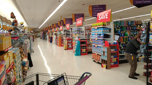 Grocery Store «Stop & Shop», reviews and photos, 540 Squire Rd, Revere, MA 02151, USA