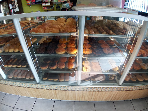 Donut Shop «Amigo Donut», reviews and photos, 14229 S Inglewood Ave, Hawthorne, CA 90250, USA