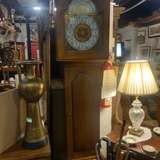 Thrift Store «Barn Auction House», reviews and photos, 440 W Chester Pike, Ridley Park, PA 19078, USA