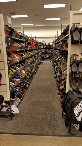 Department Store «Nordstrom Rack Gateway», reviews and photos, 9607 Research Blvd, Austin, TX 78759, USA