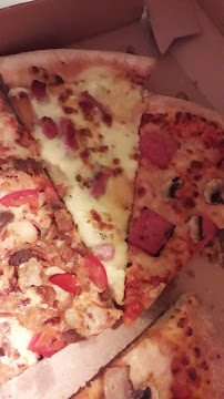 Plats et boissons du Pizzeria Domino's Pizza Vannes - La Marne - n°8