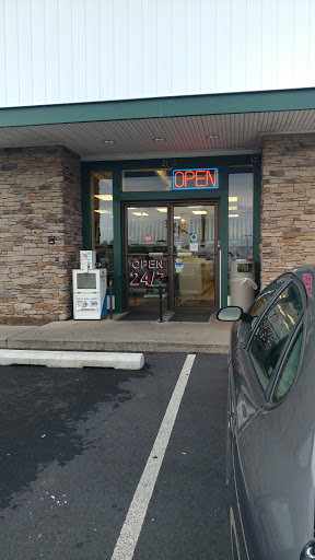 Laundromat «Mac Arthur Road Coin Laundry», reviews and photos, 2191 MacArthur Rd, Whitehall, PA 18052, USA