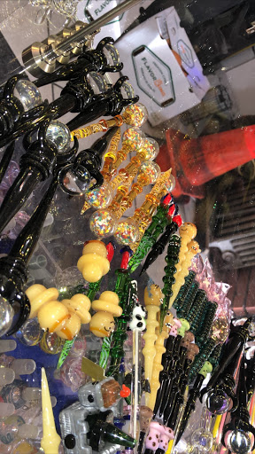 Tobacco Shop «Lava Smoke Shop», reviews and photos, 1019 Main St, Paterson, NJ 07503, USA