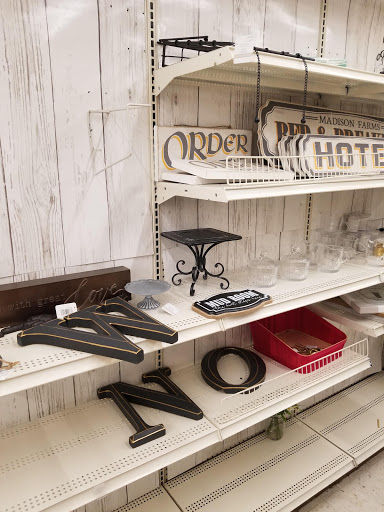 Craft Store «Michaels», reviews and photos, 43635 W Oaks Dr, Novi, MI 48377, USA