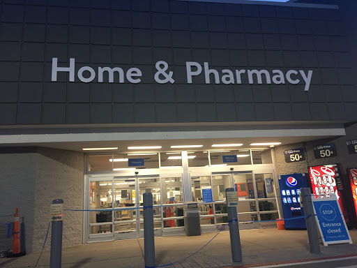 Department Store «Walmart Supercenter», reviews and photos, 175 Beasley Dr, Dickson, TN 37055, USA