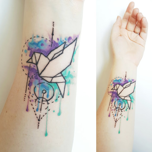 Tattoo Shop «Electric Tattoo Parlor , Piercing, and Tattoo Removal.», reviews and photos, 2319 Randall Rd, Carpentersville, IL 60110, USA