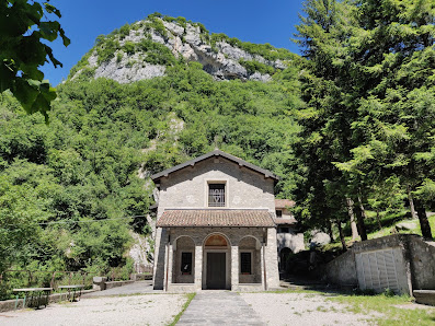 Santuario di San Miro al Monte Via S. Miro, 1, 22035 Canzo CO, Italia