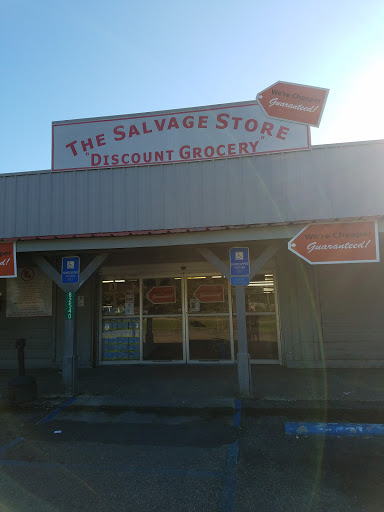 Grocery Store «The Salvage Store Discount Grocery», reviews and photos, 82540 LA-25, Folsom, LA 70437, USA