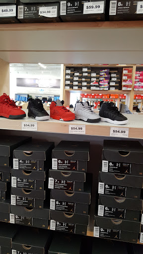Shoe Store «WSS», reviews and photos, 4430 Holt Blvd, Montclair, CA 91763, USA