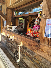 Atmosphère du Bar Restaurant Les Planards à Chamonix-Mont-Blanc - n°4