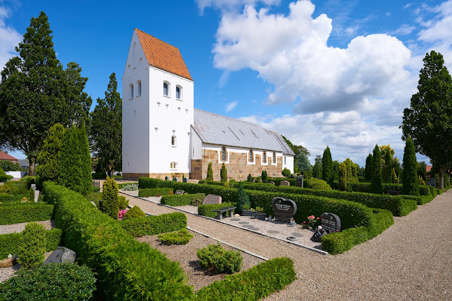 Bække Kirke