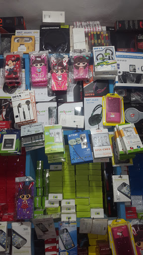 Chuks Communiction, 122, Akarigbo Rd, Sagamu, Nigeria, Electronics Store, state Ogun