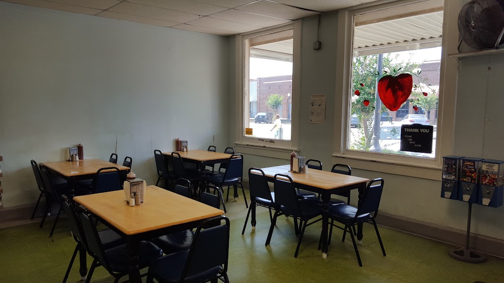 G L C's Snack Shack 31076